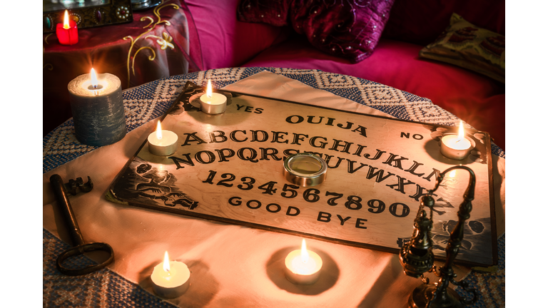 How To Use a Ouija Board