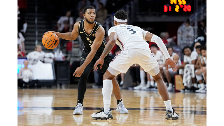 UCF v Cincinnati