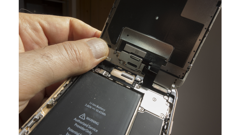 Lithium-ion battery in a cell phone