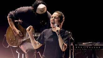 Lady Gaga's Stripped Down Version Of "Hold My Hand" Was EPIC On Oscar Night