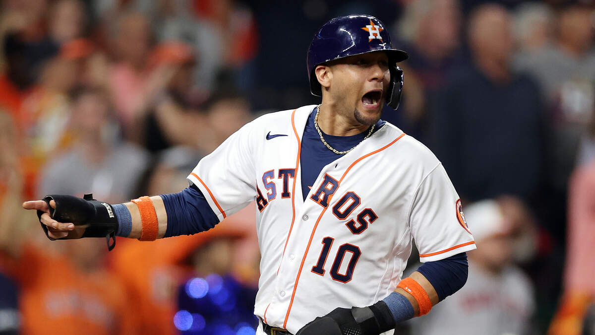 Astros: Saying Goodbye to Yuli Gurriel