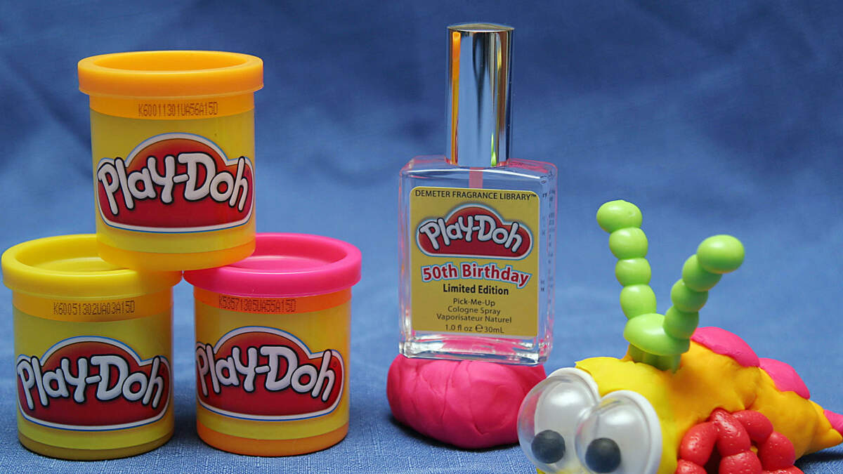 Central Iowa girl collects 10,000 cans of Play-Doh for Blank Children's  Hospital