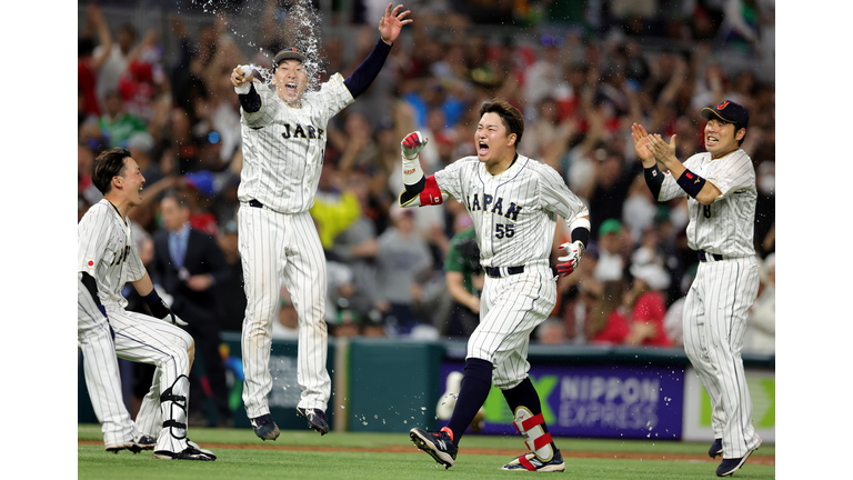 World Baseball Classic Semifinals: Mexico v Japan