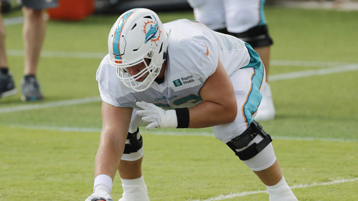 NFL Free Agency 2023: Former Miami Dolphins center Michael Deiter expected  to sign with Texans - The Phinsider