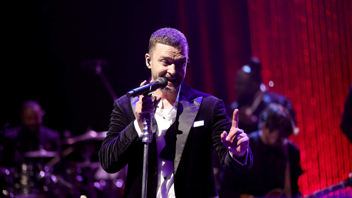 Justin Timberlake Makes Louis Vuitton Modeling Debut