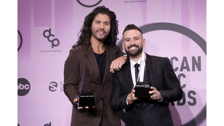 2022 American Music Awards - Press Room