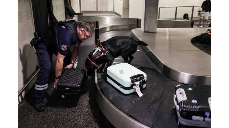 FRANCE-POLICE-CUSTOMS-AIRPORT