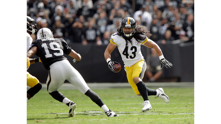 Pittsburgh Steelers v Oakland Raiders