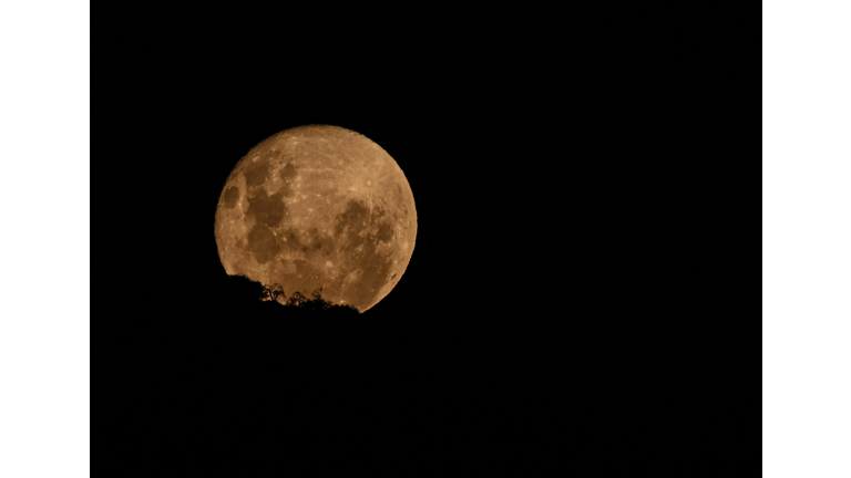 CHILE-ASTRONOMY-MOON