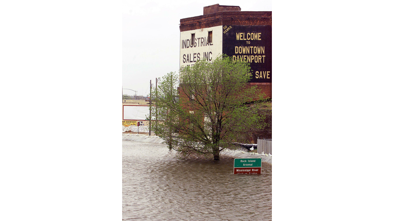 US-FLOODS-SIGN