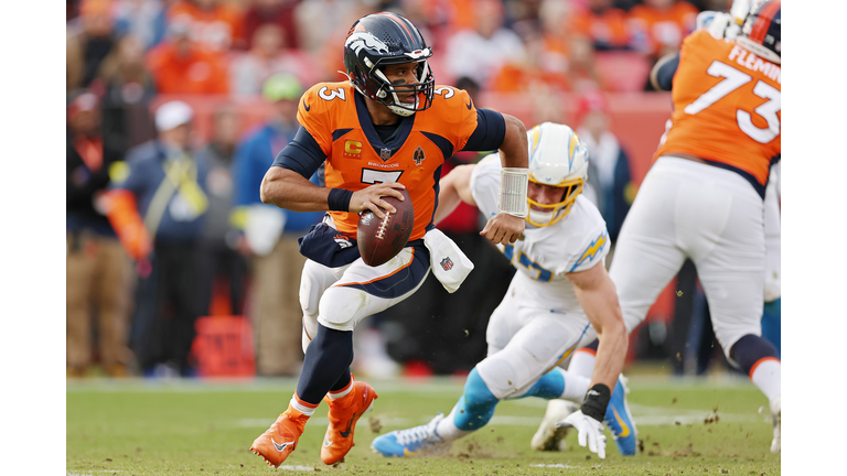 Los Angeles Chargers v Denver Broncos