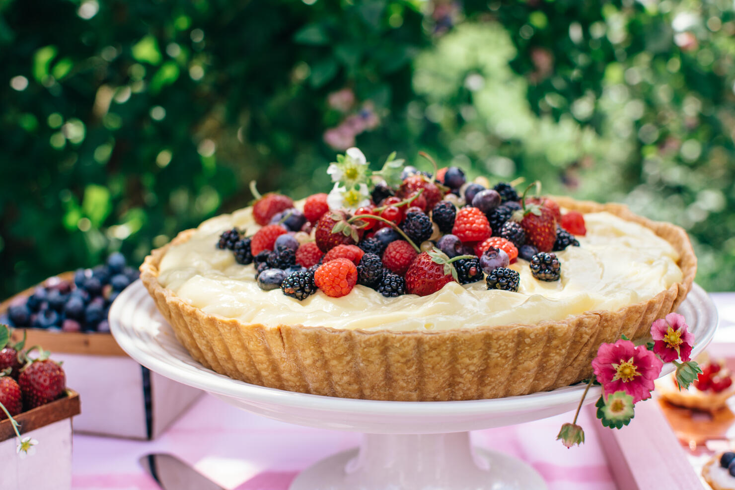 Berry custard pie