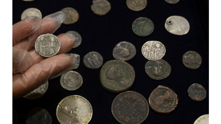 PERU-ITALY-PATRIMONY-REPATRIATION-COINS