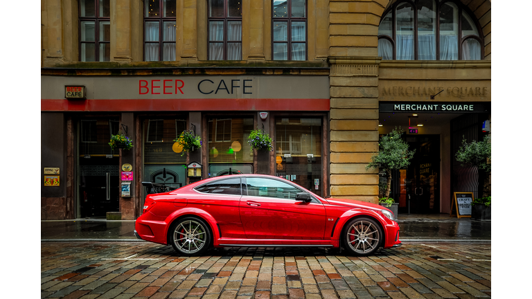 Red car and cafe
