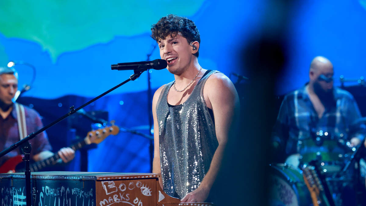 Charlie Puth Releases New Single With Sabrina Carpenter 103.5 KISS FM