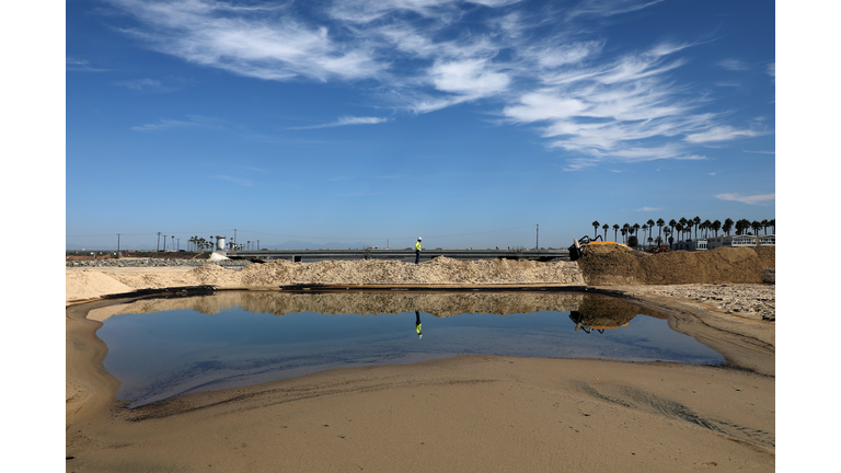 Major Oil Spill Fouls Southern California Beaches