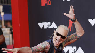 David Lee Roth's Latest "She's Lookin' Good"