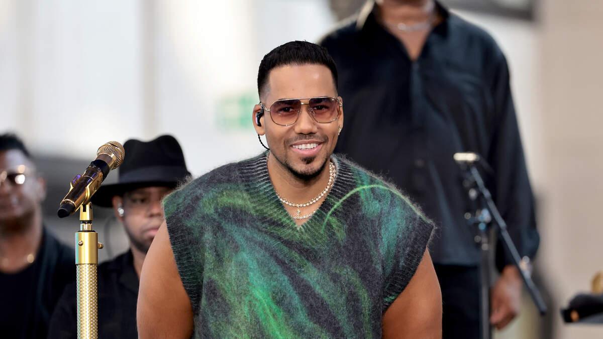 Así fue la presentación de Romeo Santos en The Tonight Show Rumba 100