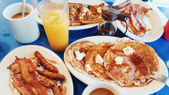 Retro Diner In Texas Promises Rare Dining Experience