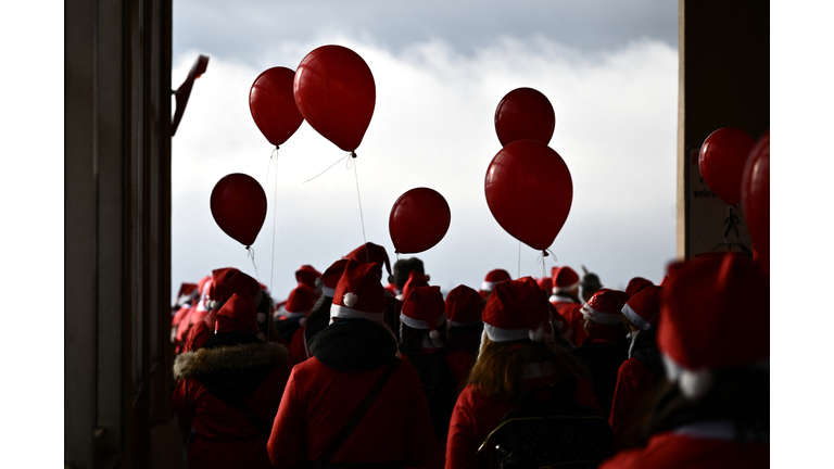 ITALY-CHRISTMAS-CHARITY-SANTA