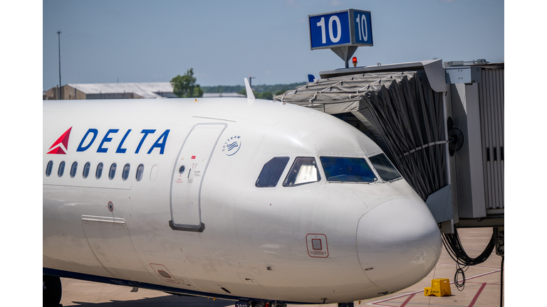 Delta Reports Large Loss Over 1st Quarter, But Highlights Busy Summer Scheduled