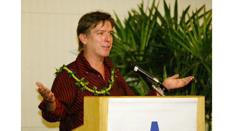 MTV's Kurt Loder Speaks in Hawaii