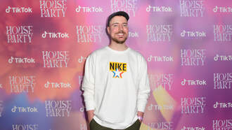 #GoodNews: YouTuber Helps 1000 People Hear Again