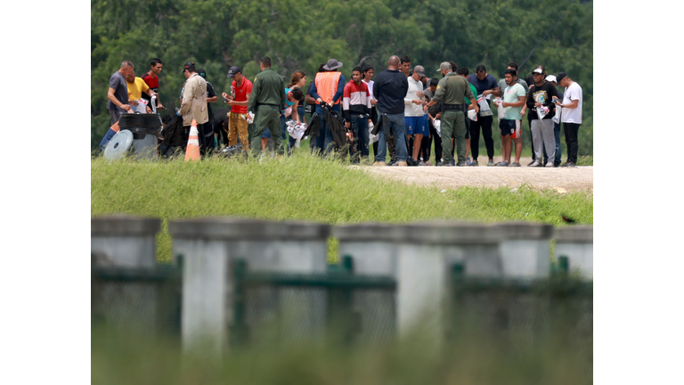 Migrant Crossings At Southern Border Increase Ahead Of Title 42 Expiration
