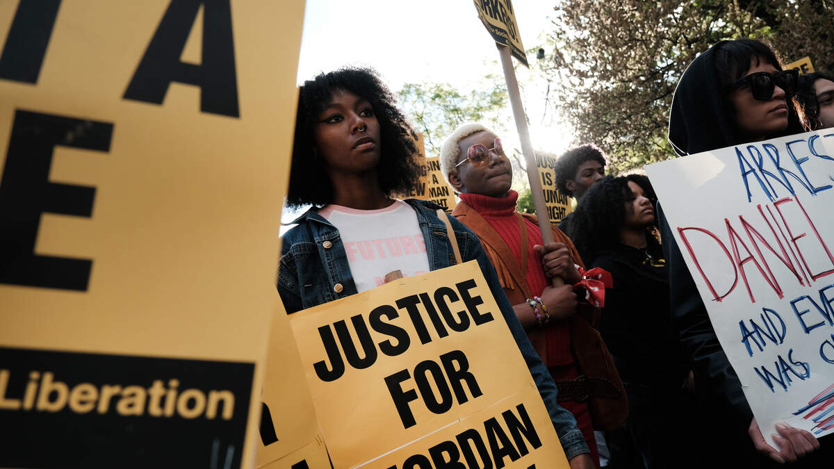 Man Who Choked Homeless Person To Death On NYC Subway To Be Charged