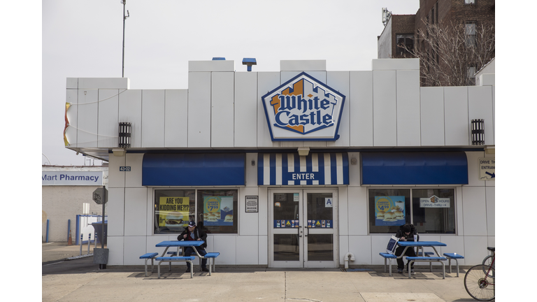 White Castle Adds Plant Based Fake Meat Burgers To Its Menu