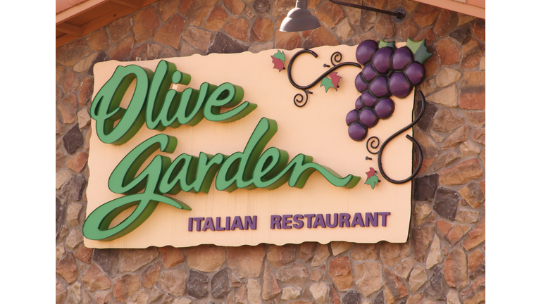 Olive Garden Sign