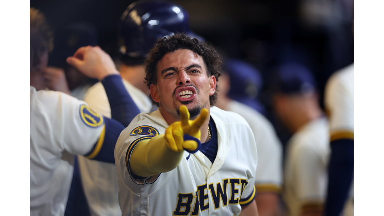 Los Angeles Dodgers v Milwaukee Brewers