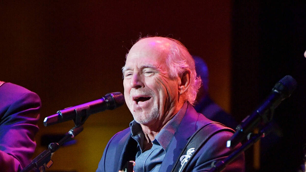 Jimmy Buffett Cancels Charleston Performance After Hospitalization WVOC