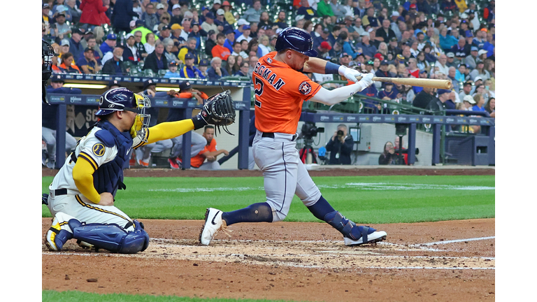 Houston Astros v Milwaukee Brewers