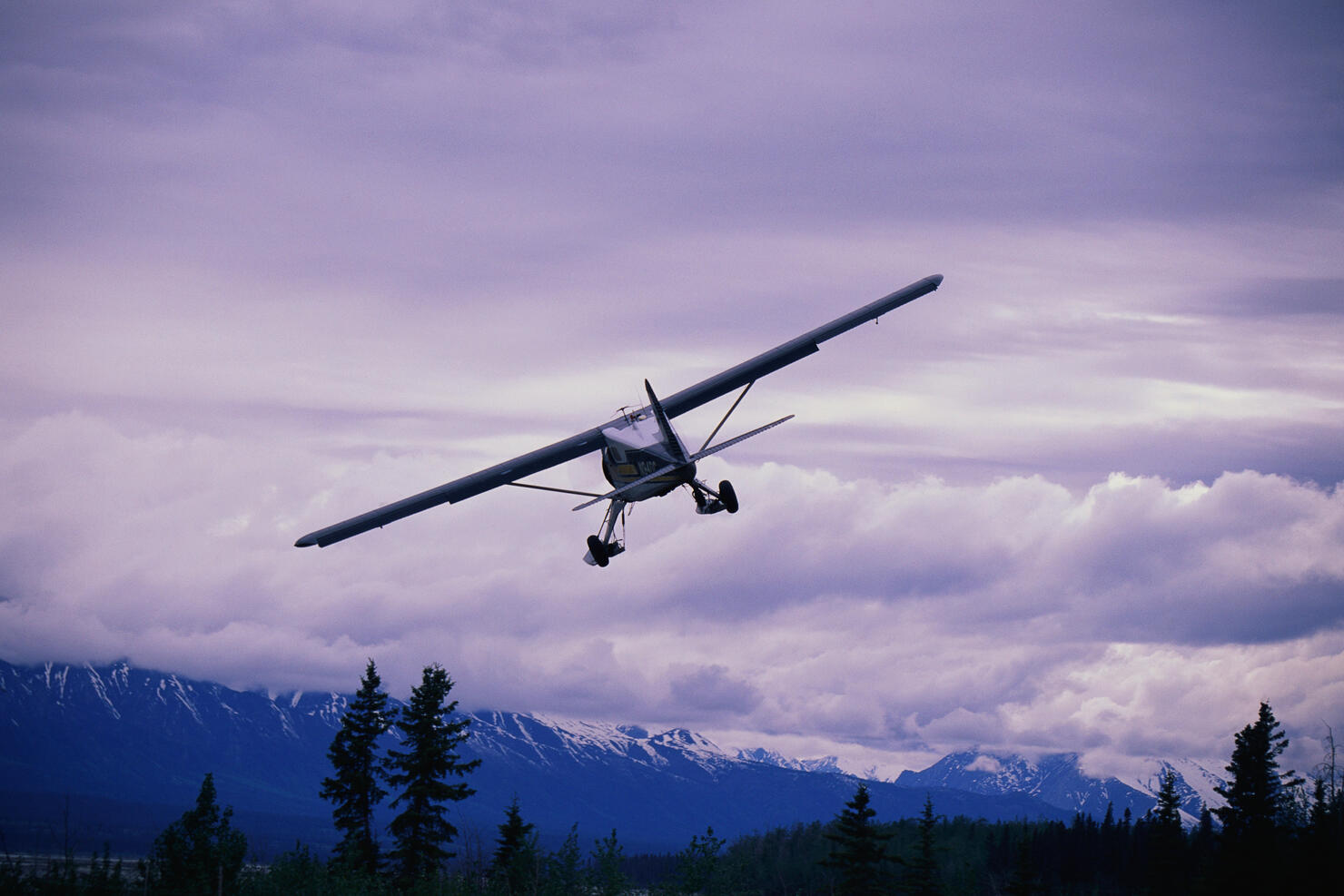 Single-Engine Plane in Flight