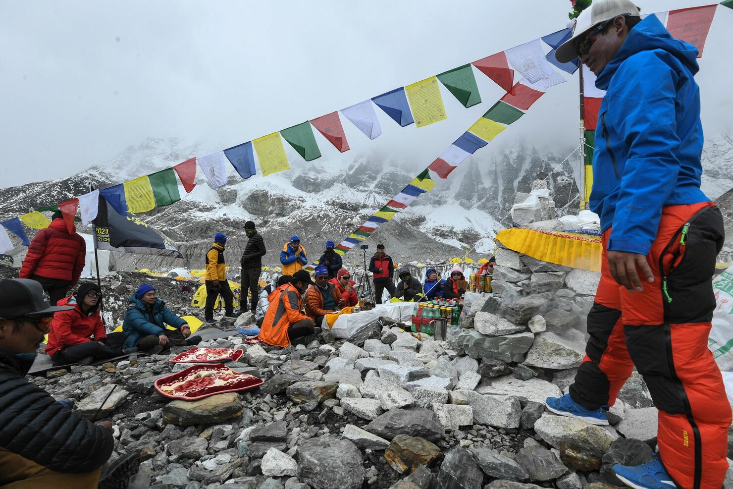 NEPAL-EVEREST-MOUNTAINEERING