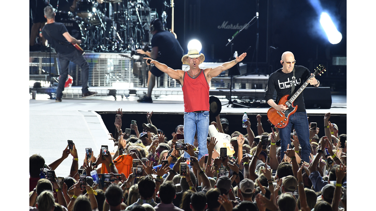 Kenny Chesney In Concert - Atlanta, Georgia