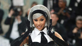 Cardi Smashes Popeyes and talks new music 