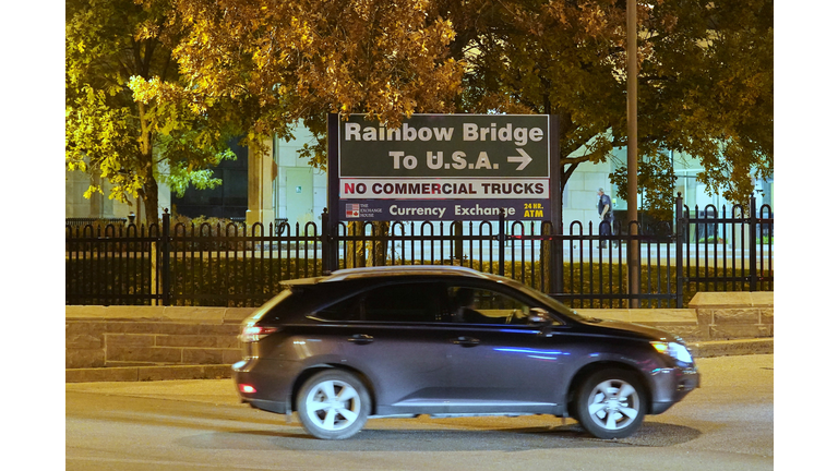 CANADA-US-HEALTH-VIRUS-TRAVEL-BORDER