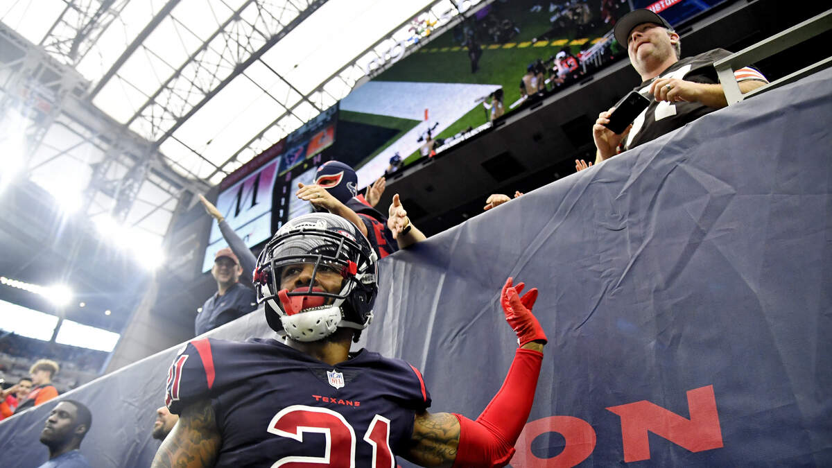 Sources: Houston Texans corner Steven Nelson attending full-team minicamp