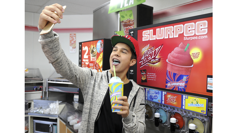 7-Eleven Kicks Off Slurpee All Access Chill With Austin Mahone