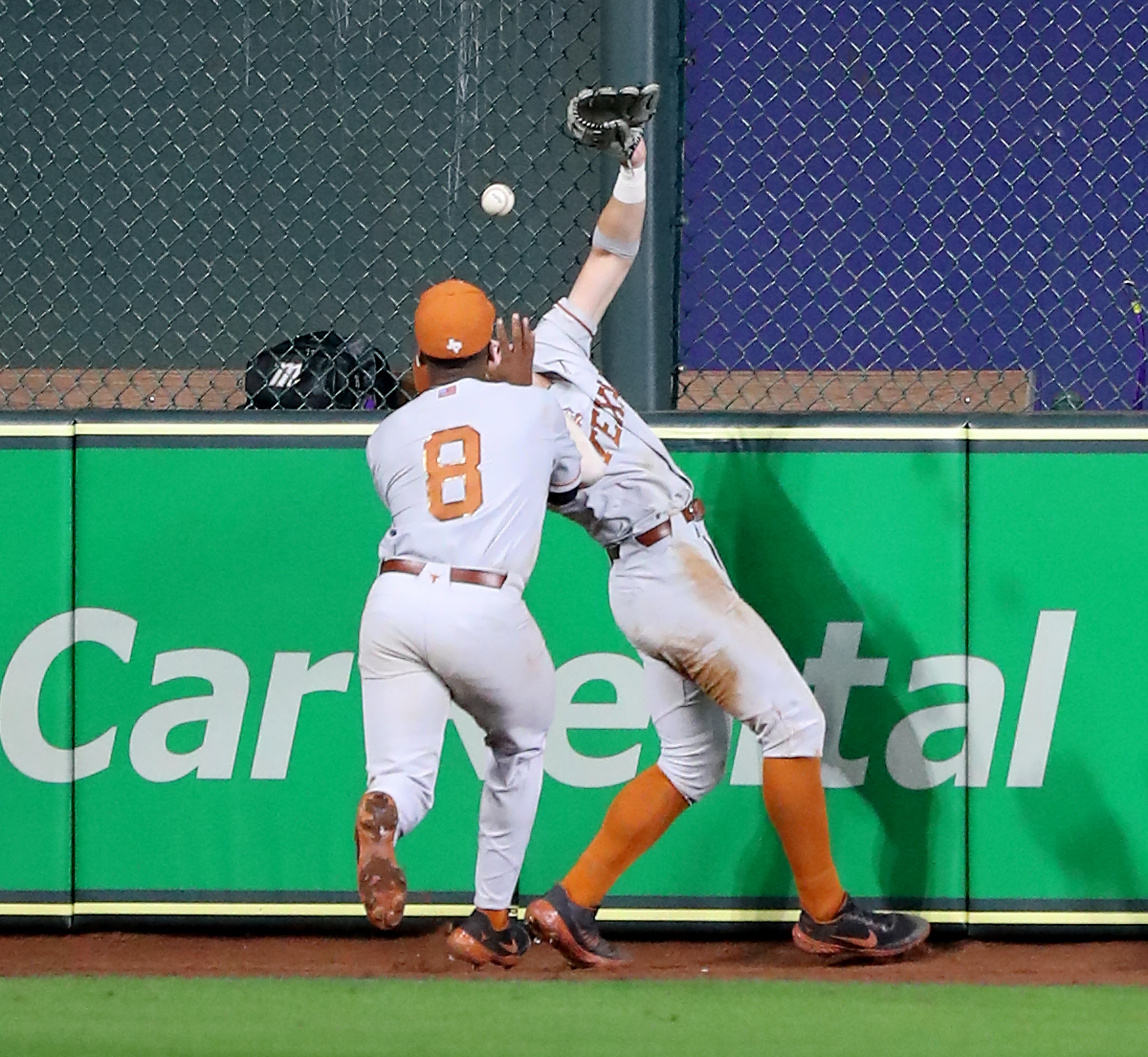 texas-baseball-loses-super-regional-on-ball-lost-in-the-lights-flipboard