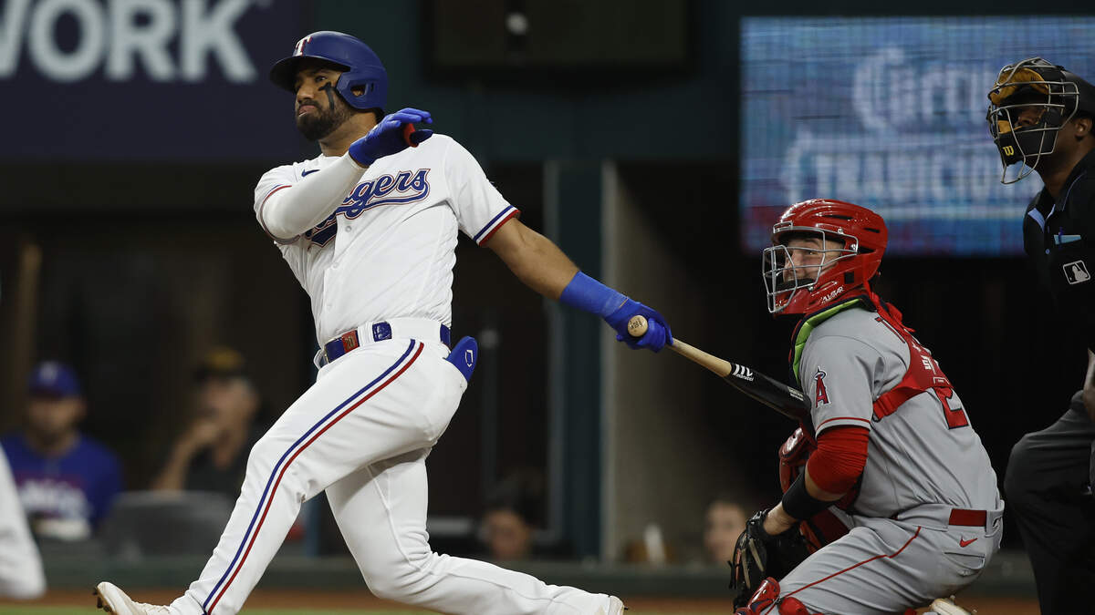 Versatile Ezequiel Duran, Rangers face Angels again