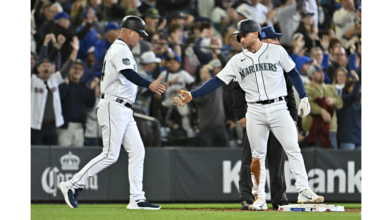 Big Bats, Big Dumper, Big Series Win for Mariners against Red Sox