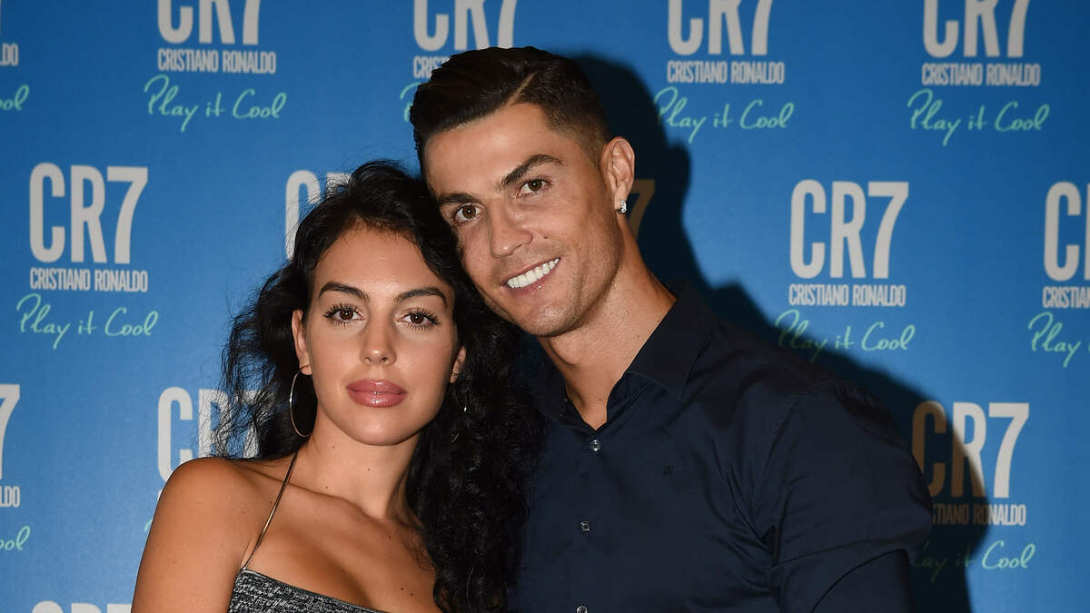 Georgina, la esposa de CR7 con una tanga que no deja nada a la imaginación  | Enrique Santos Show