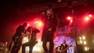 Buckcherry Covers "Summer Of 69" [VIDEO]