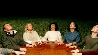 Seances & UFOs / Secrets of Science