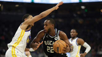 Khris Middleton re-signs with Bucks for $102 million