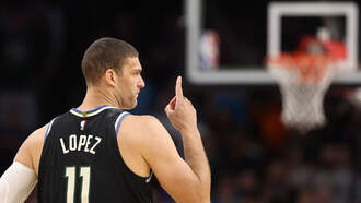 Brook Lopez back with Bucks on 2-year deal