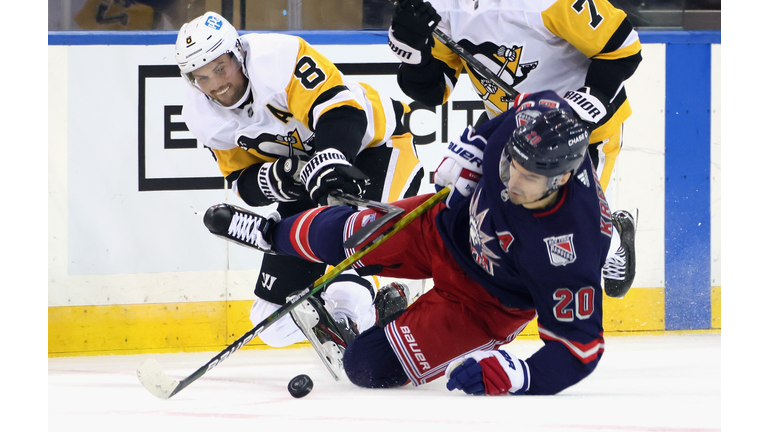 Pittsburgh Penguins v New York Rangers